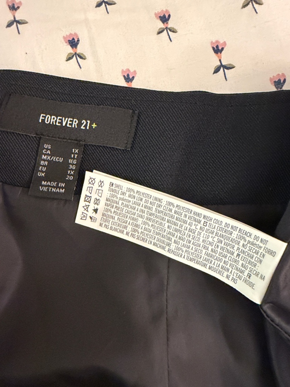Forever 21 Black Pleated A-Line Mini Skirt - Picture 9 of 9